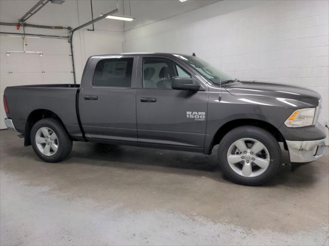 2023 RAM Ram 1500 Classic RAM 1500 CLASSIC TRADESMAN CREW CAB 4X4 57 BOX