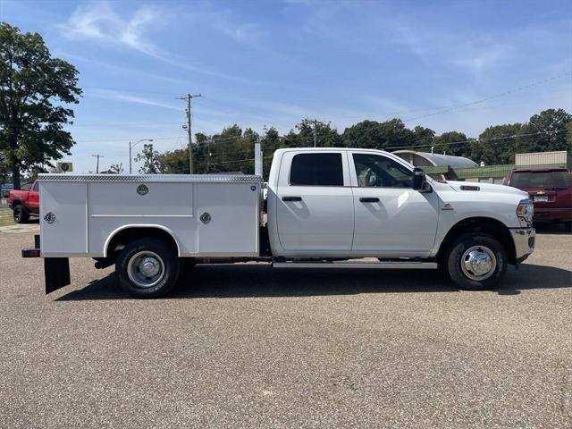 2023 RAM Ram 3500 Chassis Cab RAM 3500 TRADESMAN CREW CAB CHASSIS 4X4 60 CA