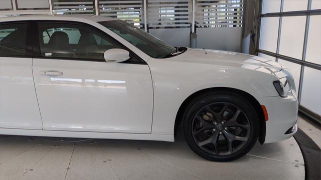 2021 Chrysler 300 300S