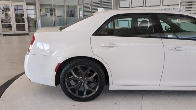 2021 Chrysler 300 300S