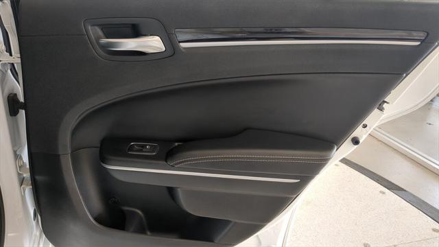 2021 Chrysler 300 300S