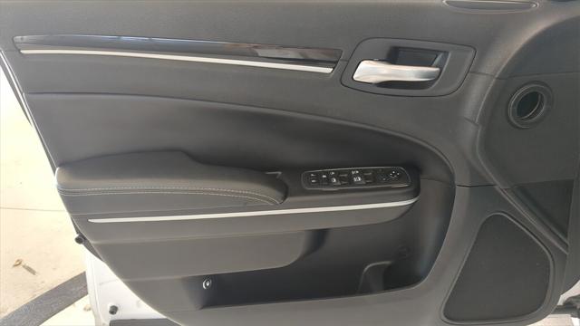 2021 Chrysler 300 300S
