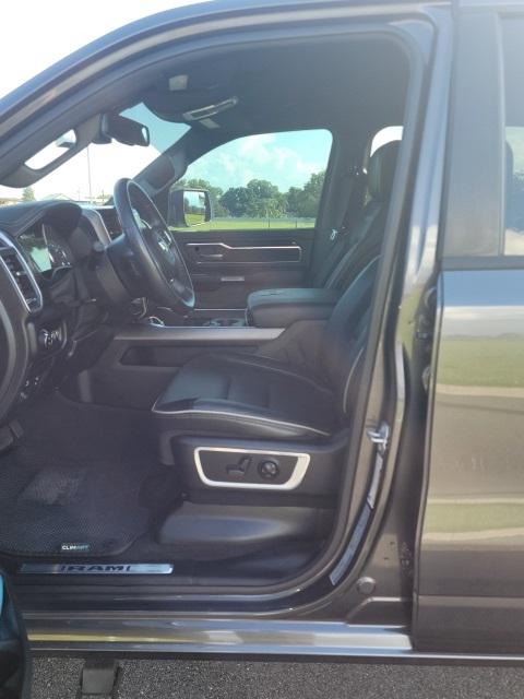 2020 RAM 1500 Laramie Crew Cab 4x4 64 Box 2020 RAM 1500 Laramie Crew Cab 4x4 64 Box