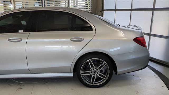 2019 Mercedes-Benz E-CLASS E 300 E 300