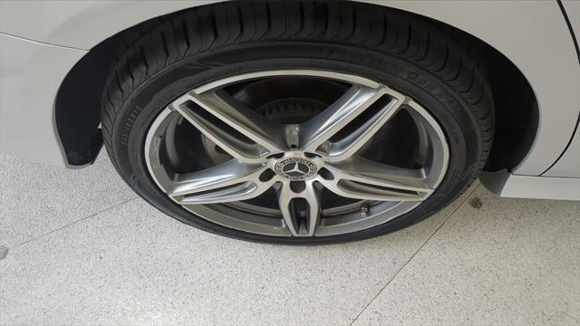 2019 Mercedes-Benz E-CLASS E 300 E 300