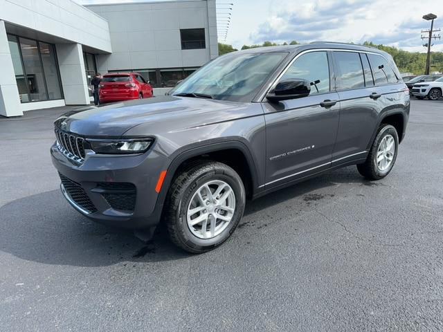 2023 Jeep Grand Cherokee GRAND CHEROKEE LAREDO 4X4