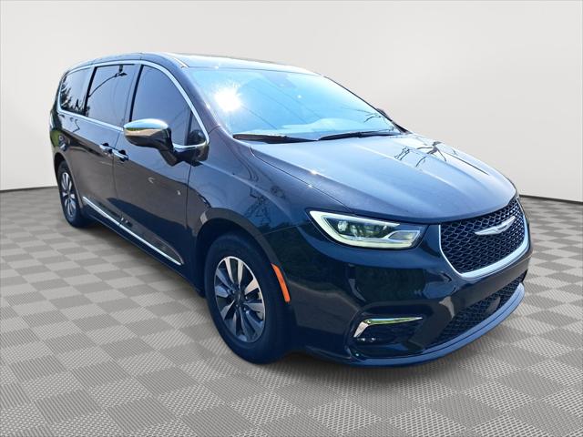 2022 Chrysler Pacifica Hybrid Limited