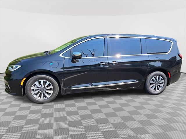 2022 Chrysler Pacifica Hybrid Limited