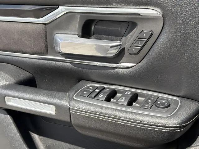 2020 Ram 1500 Laramie Crew Cab 4x4 6'4" Box