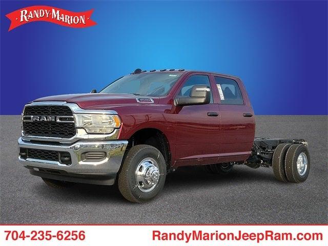 2024 RAM Ram 3500 Chassis Cab RAM 3500 TRADESMAN CREW CAB CHASSIS 4X4 60 CA