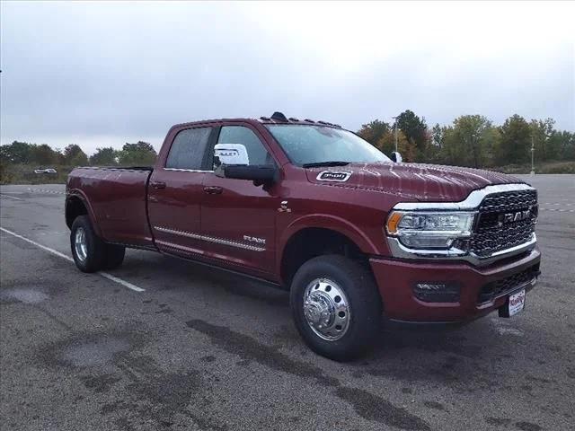 2024 RAM Ram 3500 RAM 3500 LIMITED CREW CAB 4X4 8 BOX