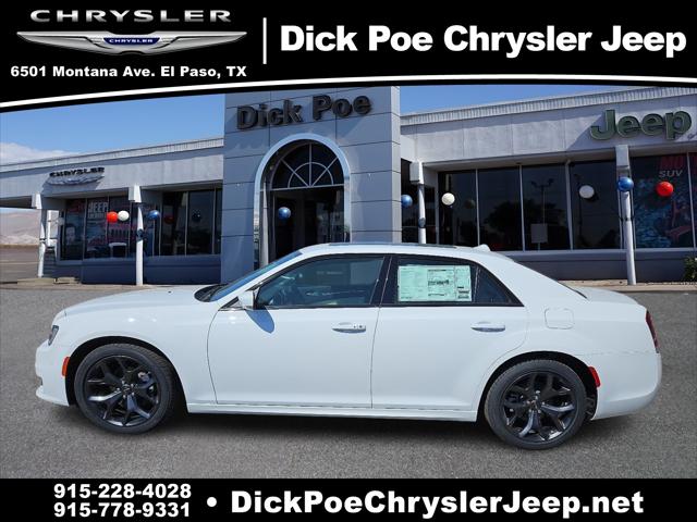 2023 Chrysler Chrysler 300 300 TOURING L RWD