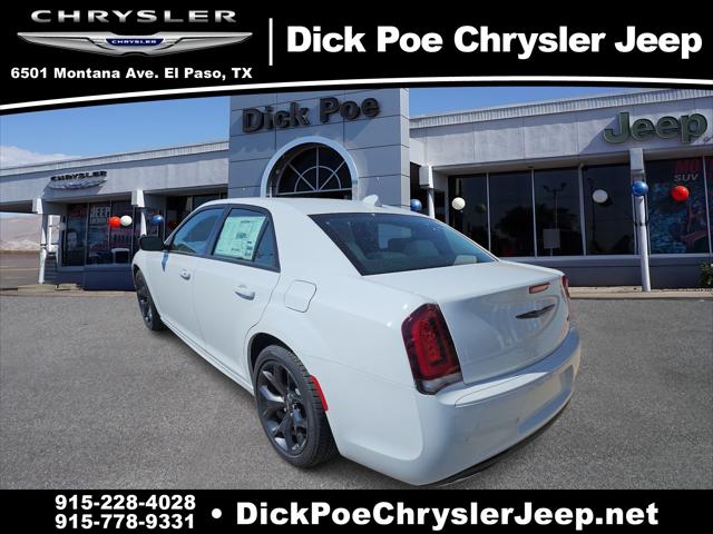 2023 Chrysler Chrysler 300 300 TOURING L RWD