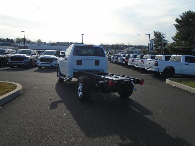 2024 RAM Ram 3500 Chassis Cab RAM 3500 TRADESMAN CHASSIS REGULAR CAB 4X4 60 CA