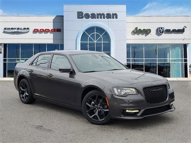 2023 Chrysler Chrysler 300 300 TOURING L RWD