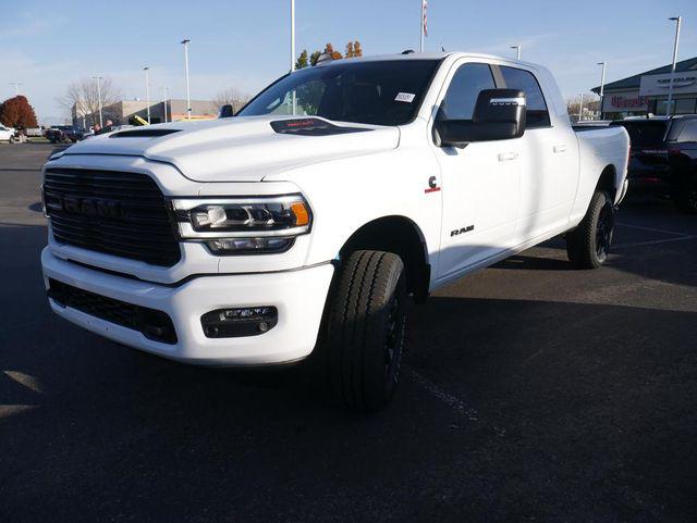 2024 RAM Ram 2500 RAM 2500 LARAMIE MEGA CAB 4X4 64 BOX