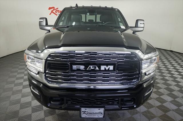 2024 RAM Ram 3500 Chassis Cab RAM 3500 LIMITED CREW CAB CHASSIS 4X4 60 CA