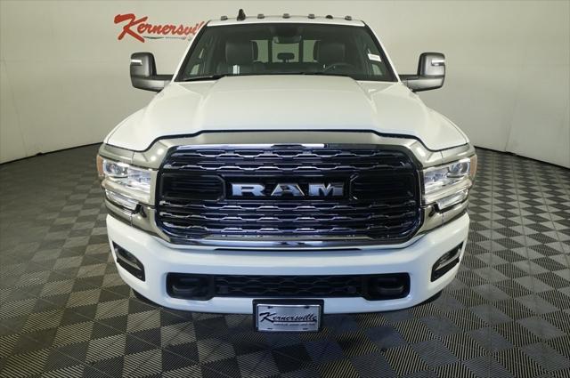 2024 RAM Ram 3500 Chassis Cab RAM 3500 LIMITED CREW CAB CHASSIS 4X4 60 CA