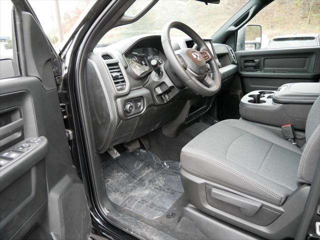 2023 Ram 2500 Tradesman Crew Cab 4x4 64 Box