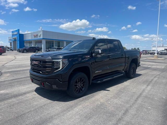2022 GMC Sierra 1500 4WD Crew Cab Short Box AT4X