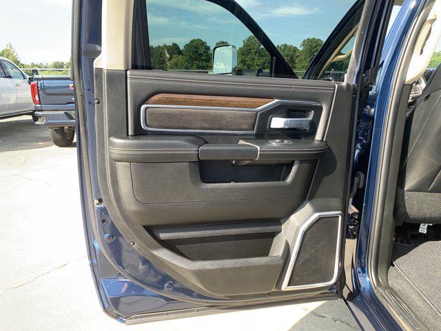 2022 Ram 3500 Laramie Crew Cab 4x4 8' Box