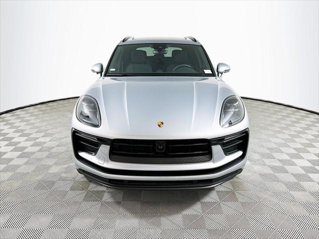 2024 Porsche Macan Unknown