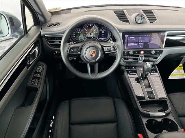 2024 Porsche Macan Unknown