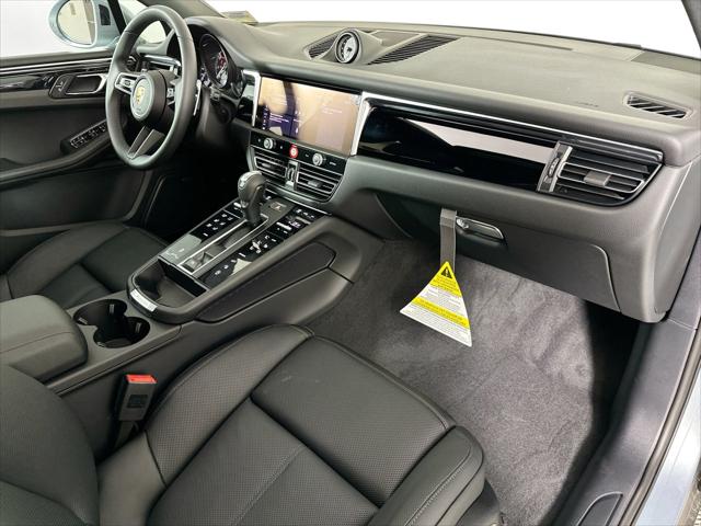 2024 Porsche Macan Unknown