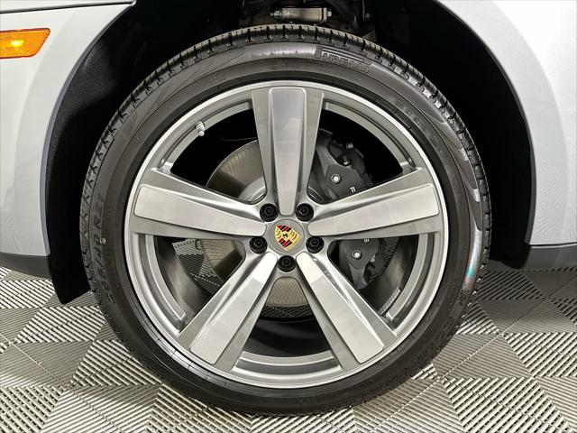 2024 Porsche Macan Unknown