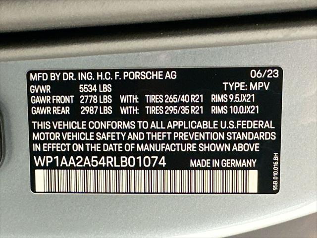 2024 Porsche Macan Unknown