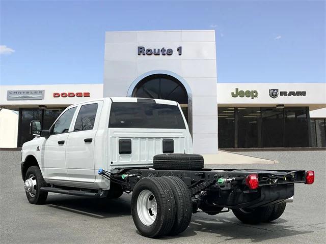 2023 RAM Ram 3500 Chassis Cab RAM 3500 TRADESMAN CREW CAB CHASSIS 4X4 60 CA