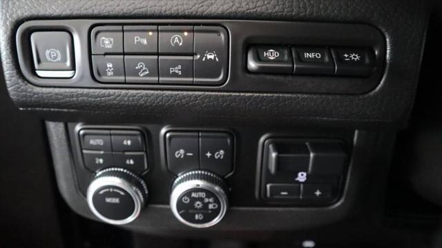 2023 GMC Yukon 4WD Denali