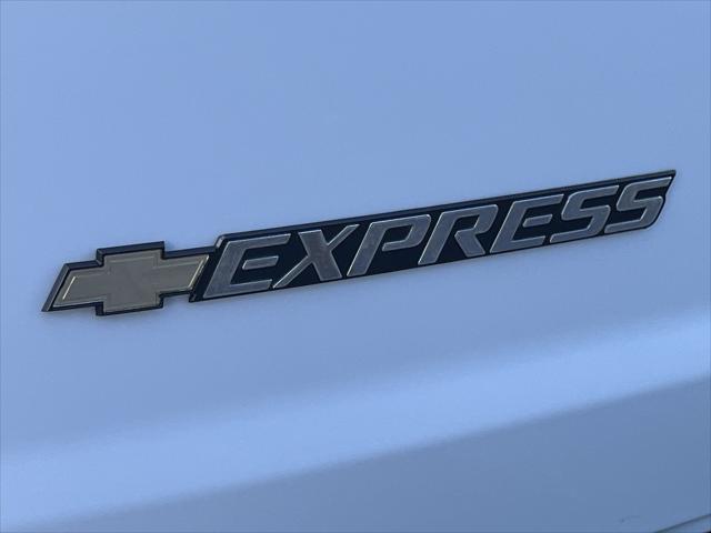 2020 Chevrolet Express Cargo RWD 2500 Regular Wheelbase WT