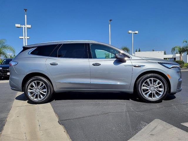 2024 Buick Enclave Avenir AWD 19