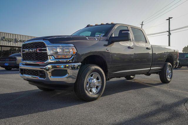 2024 RAM Ram 2500 RAM 2500 TRADESMAN CREW CAB 4X4 8 BOX