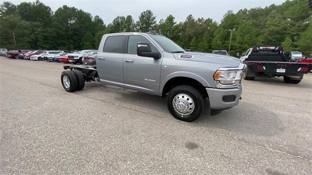 2024 RAM Ram 3500 Chassis Cab RAM 3500 LARAMIE CREW CAB CHASSIS 4X4 60 CA