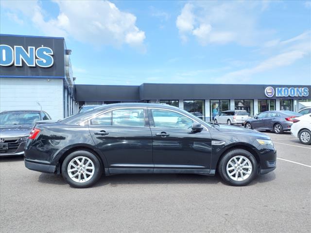 2015 Ford Taurus SE