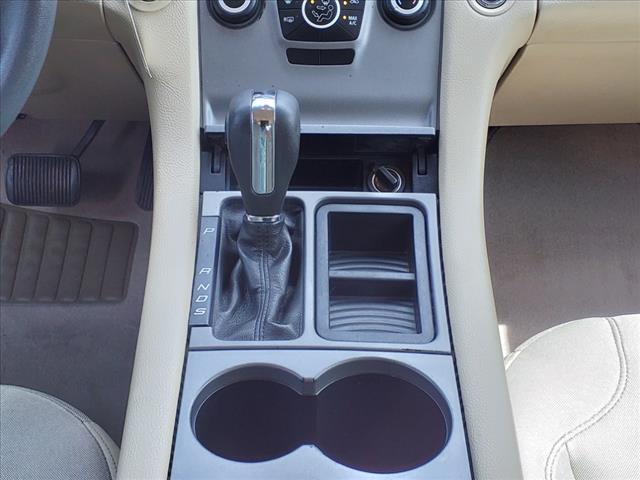 2015 Ford Taurus SE