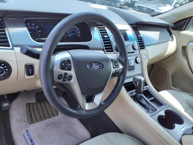 2015 Ford Taurus SE