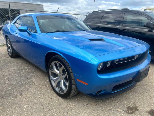 2016 Dodge Challenger SXT Plus