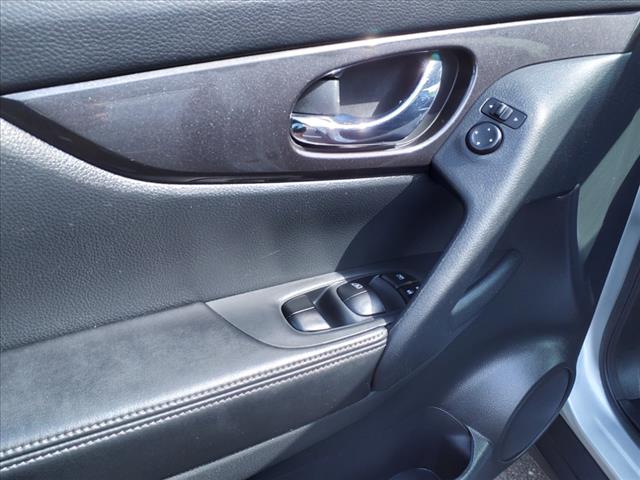 2020 Nissan Rogue SV FWD