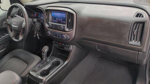 2022 GMC Canyon 4WD Crew Cab Short Box AT4 - Cloth