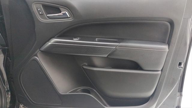 2022 GMC Canyon 4WD Crew Cab Short Box AT4 - Cloth