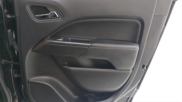 2022 GMC Canyon 4WD Crew Cab Short Box AT4 - Cloth