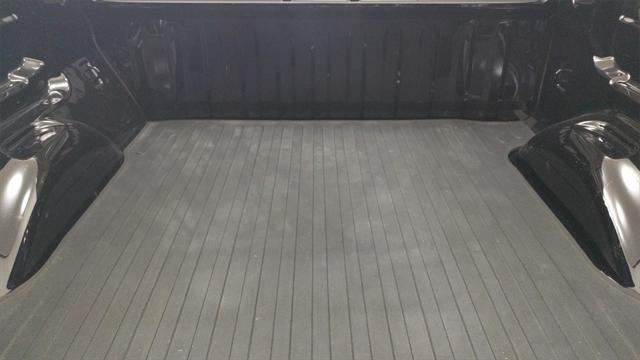 2022 GMC Canyon 4WD Crew Cab Short Box AT4 - Cloth