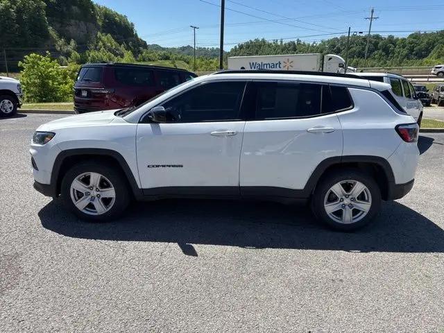 2022 Jeep Compass Latitude FWD