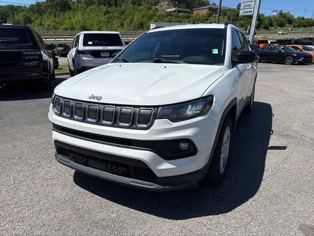 2022 Jeep Compass Latitude FWD