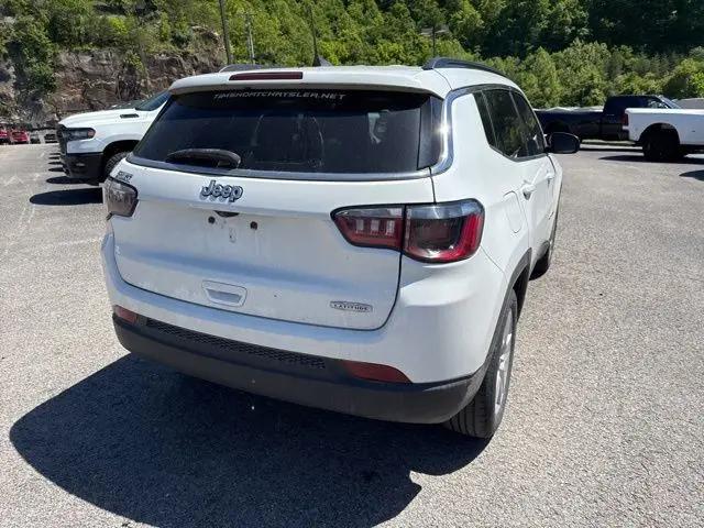 2022 Jeep Compass Latitude FWD