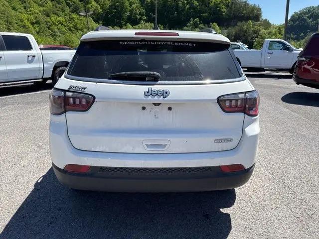 2022 Jeep Compass Latitude FWD