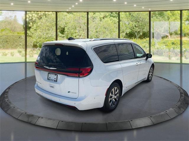 2023 Chrysler Pacifica Plug-In Hybrid PACIFICA PLUG-IN HYBRID PINNACLE